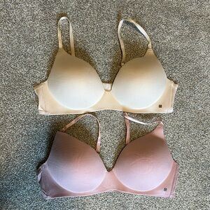 2 lucky brand bras size 38C
